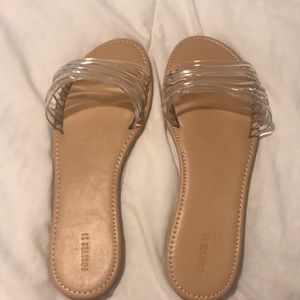 Forever 21 clear strap slide size 8.5